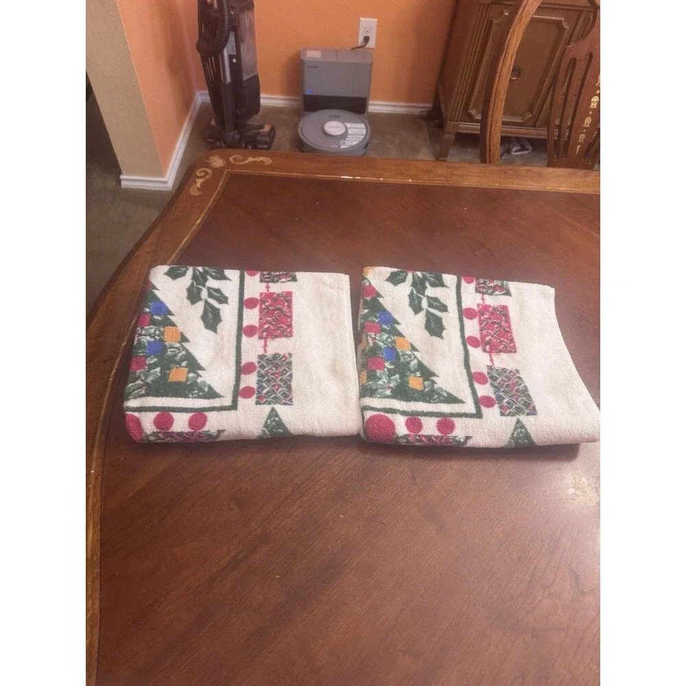 2 Vintage Bath Towel Holiday Themed Made In USA 42”X 24”